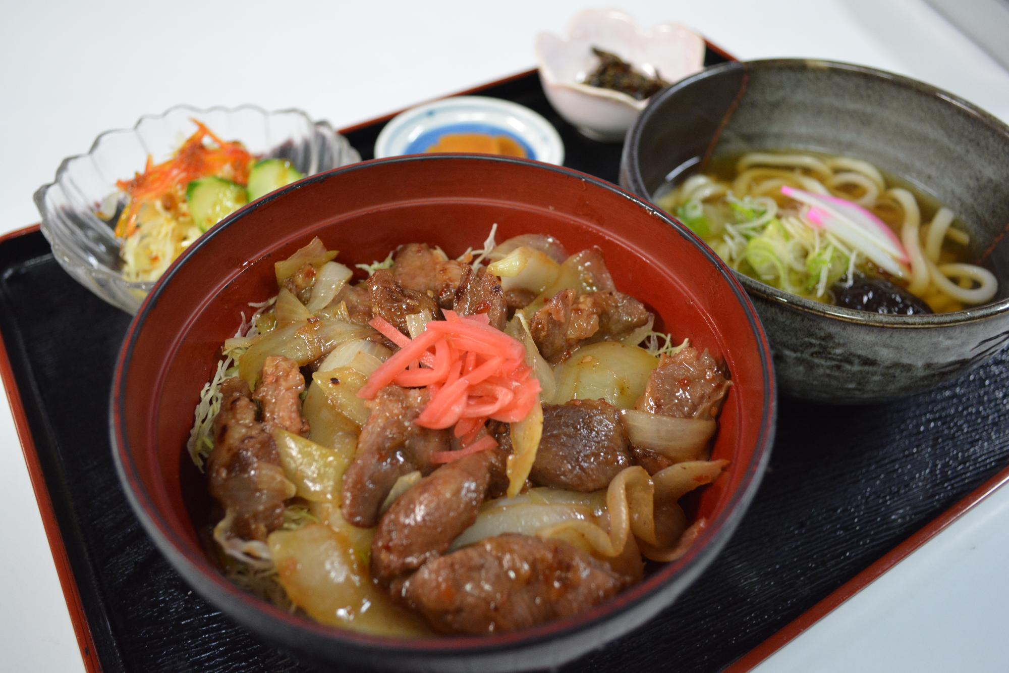 特ホル丼